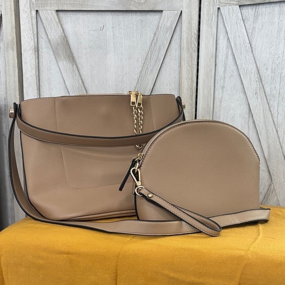 Handbags - Elegant Tan Women's Bag Set